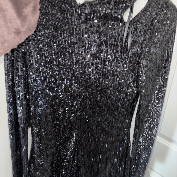 Xscape Black Sequin Long-Sleeve Cocktail Dress - Picture 7 of 11
